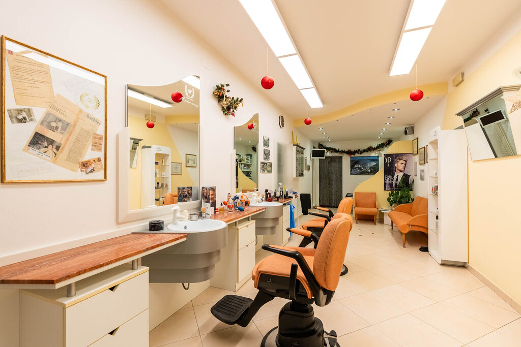 Content Dam Org 3 Images Full Rights Shopping Salone Gabriele Salone Gabriele Campitello Archivio Apt Val Di Fassa Mrizzi 7